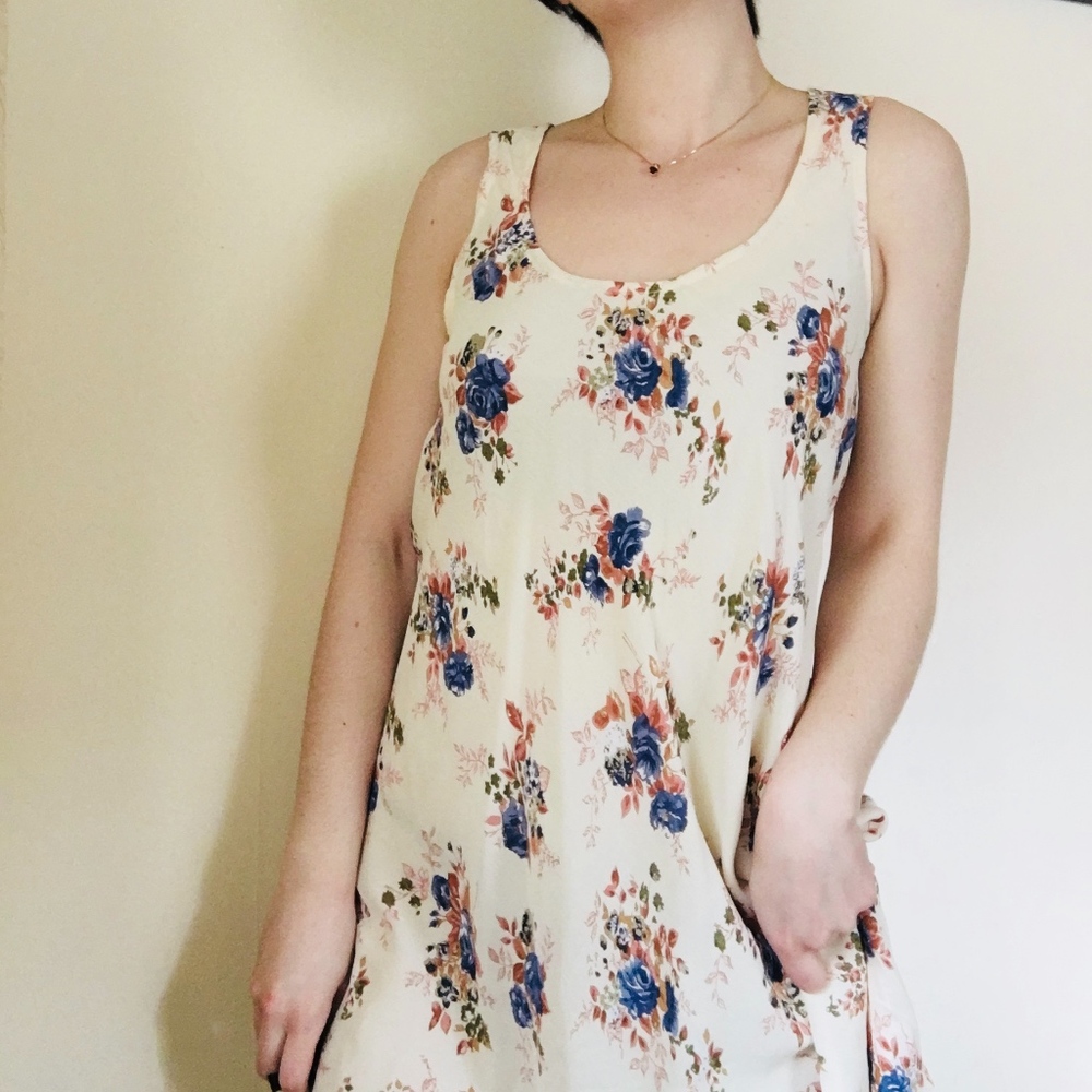 Vintage floral sleeveless dress | 100% rayon